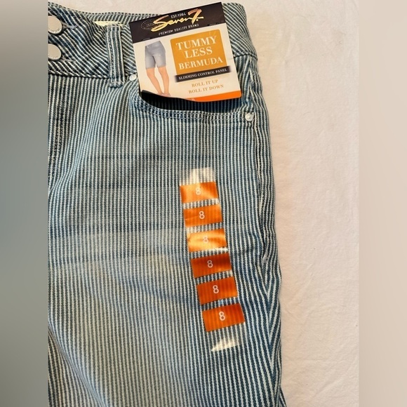 🎉Women’s Seven7 Bermuda Shorts Size 8 Pinstripes Denim NWT - Picture 2 of 9
